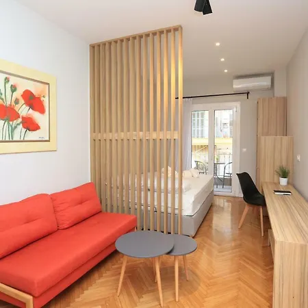 Kyana Downtown Apartamento *