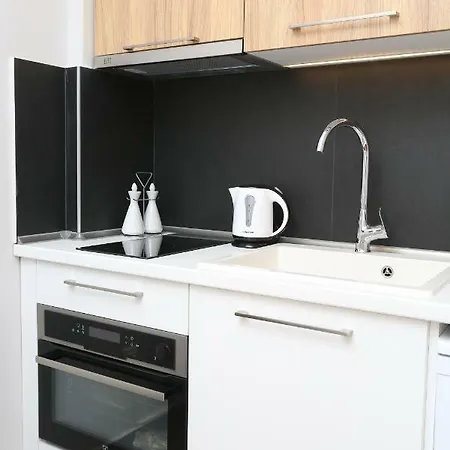 Kyana Downtown Apartment