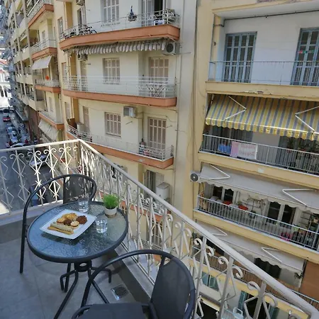 Kyana Downtown Apartman Szaloniki