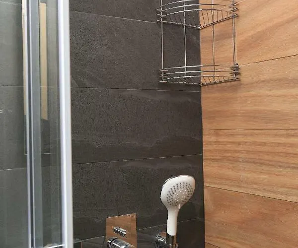 Kyana Downtown Apartment