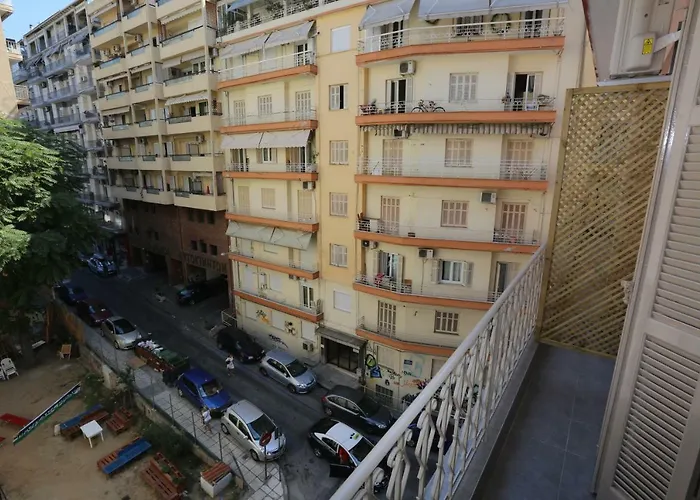 Kyana Downtown *
