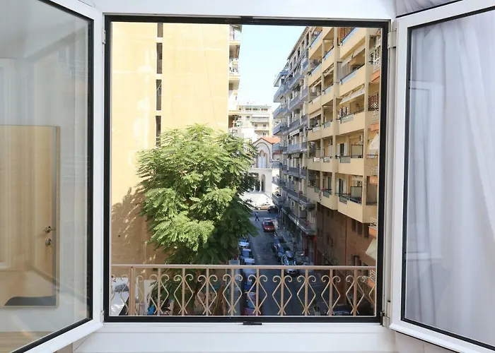 Kyana Downtown *